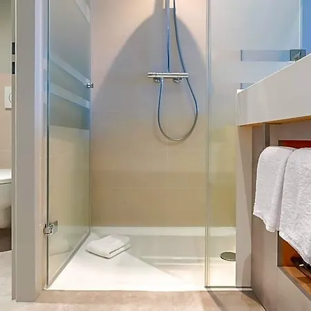 Elaya Kevelaer, Trademark Collection By Wyndham Hotel